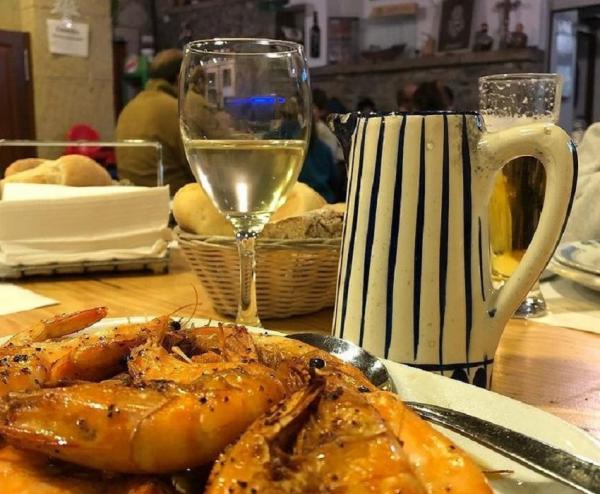Gambas fritas com pão