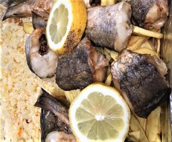 Peixe com arroz